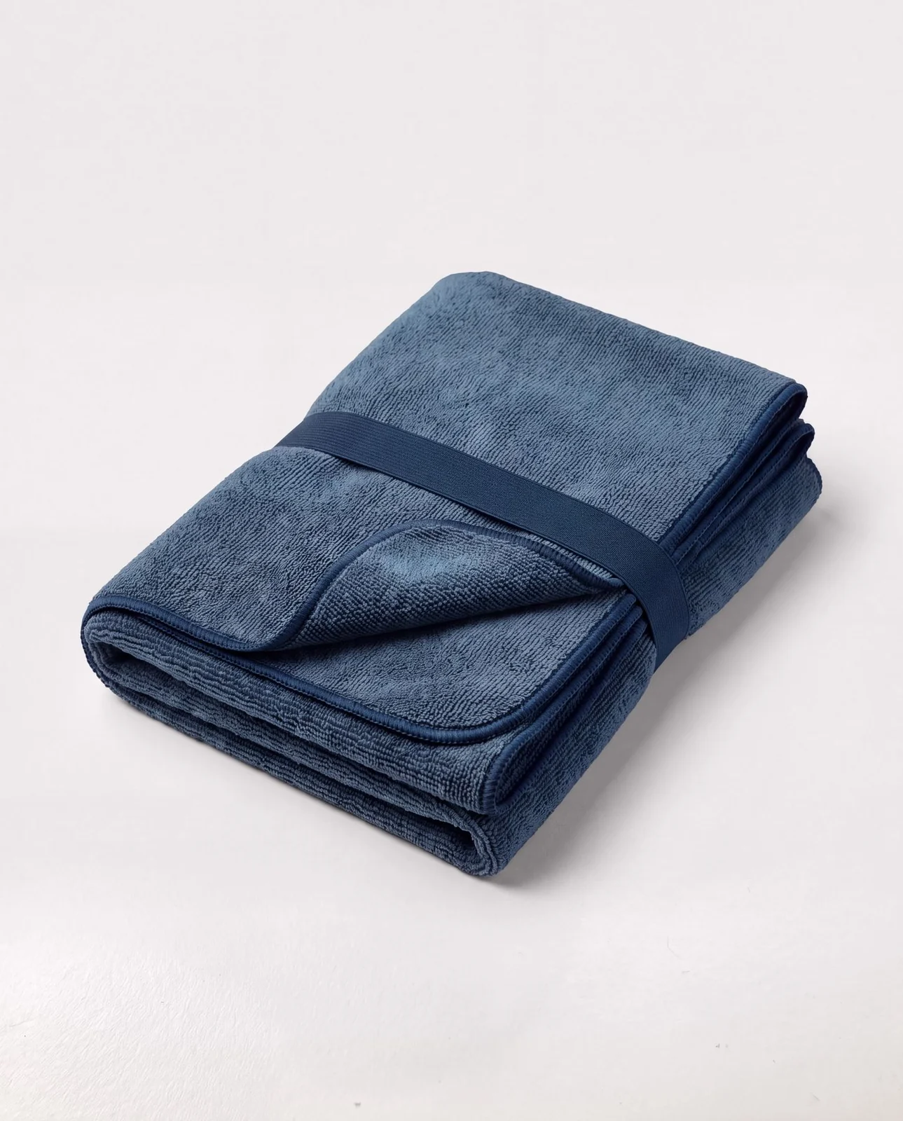 Telo Orly blu piegato